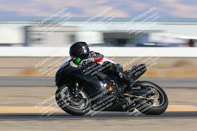 media/May-14-2022-SoCal Trackdays (Sat) [[7b6169074d]]/Turn 14 (830am)/